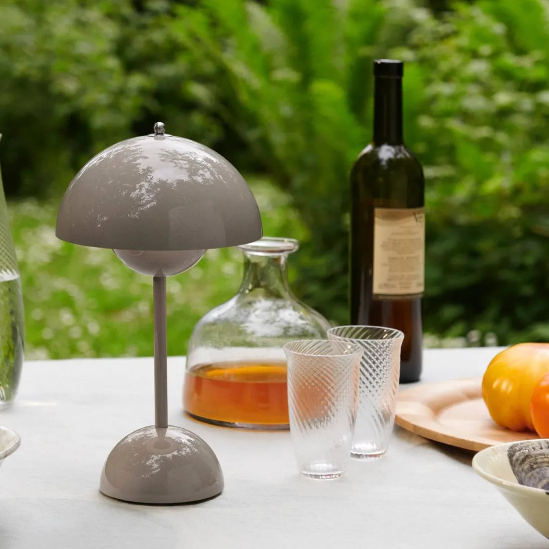 Carvallo - Elegant dimmable LED table lamp