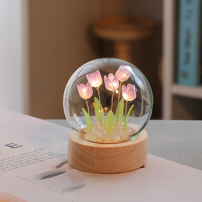 GlowTulip - LED Bordslampa – Elegant Dekorativ Belysning för Sovrum &amp; Vardagsrum