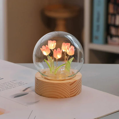 GlowTulip - LED Bordslampa – Elegant Dekorativ Belysning för Sovrum &amp; Vardagsrum