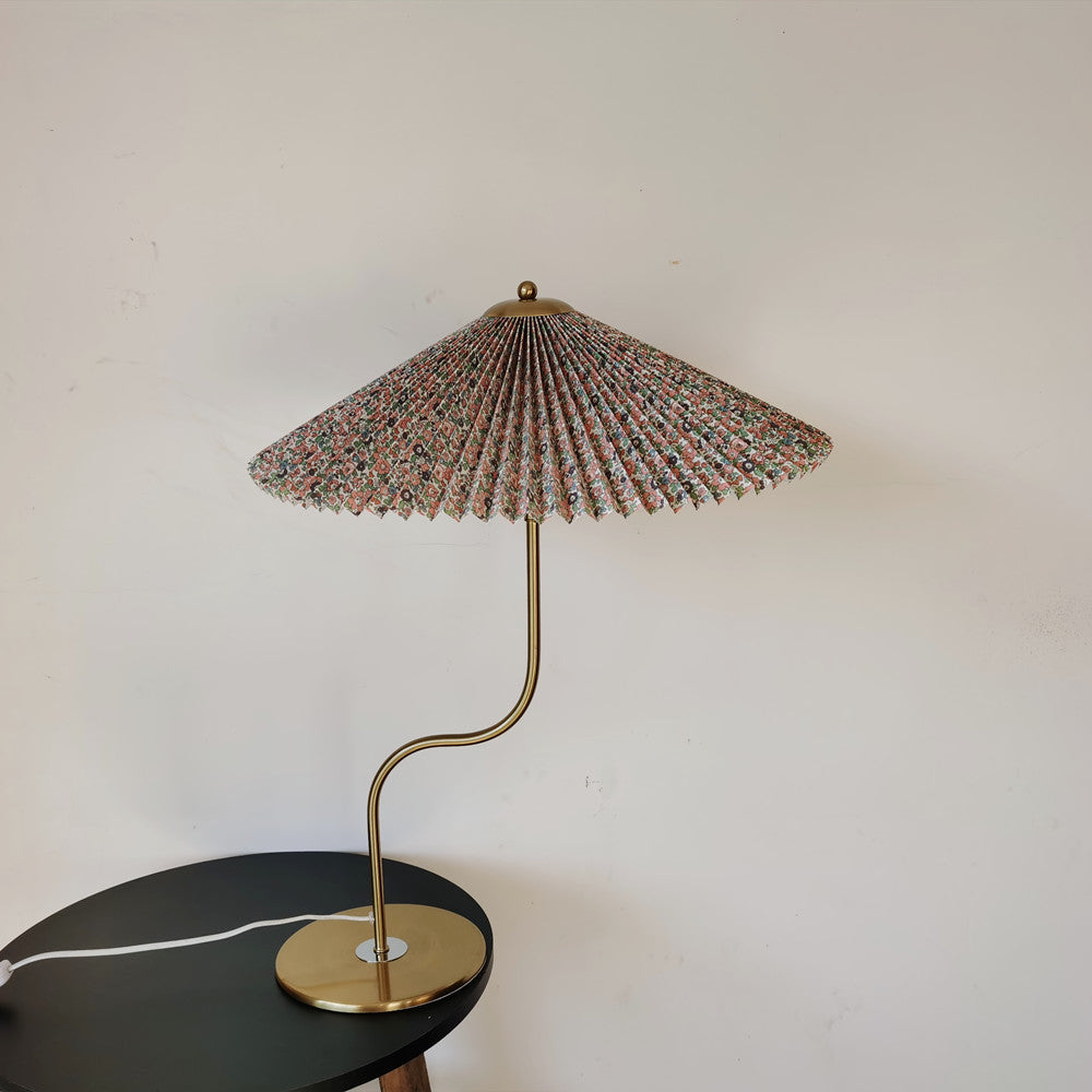 Paraplyformad Bordslampa med Unik Charm