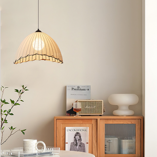 Wabi Sabi Maris Pendellampa