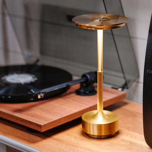 Trådlös LED-bordslampa