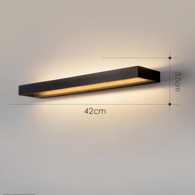 Luna - Slank LED Vägglampa