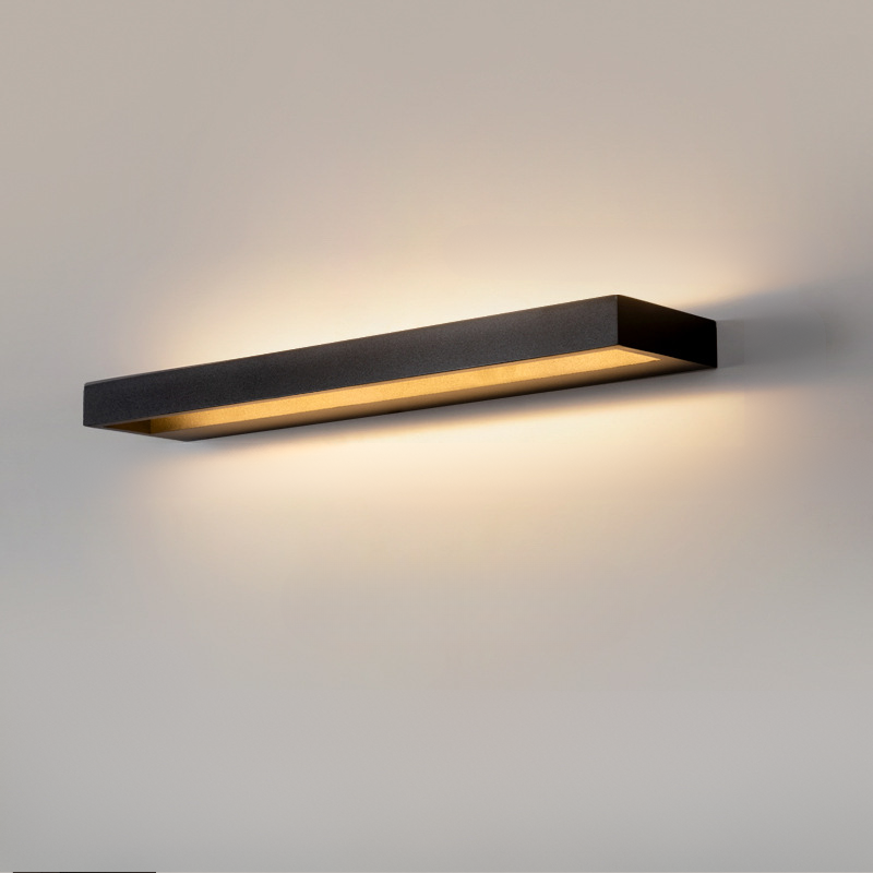 Luna - Slank LED Vägglampa