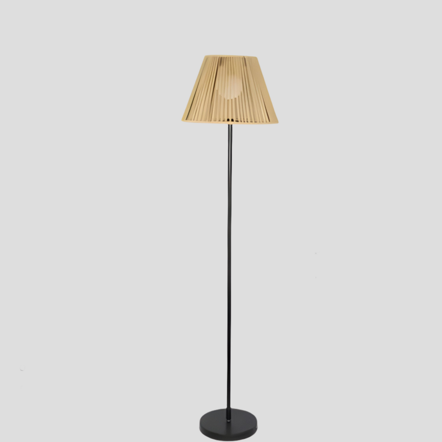 AmberReed Light – Solarpowered LED golvlampa för utomhusbruk