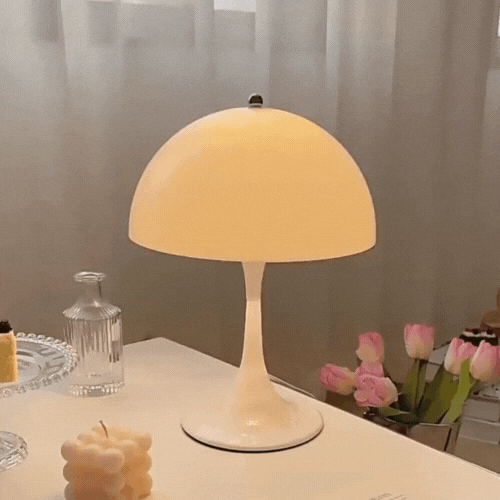 RoyaleGlow Retro Dansk Bordlamp / Golvlampa - Ikonisk Svampdesign för Moderna Utrymmen
