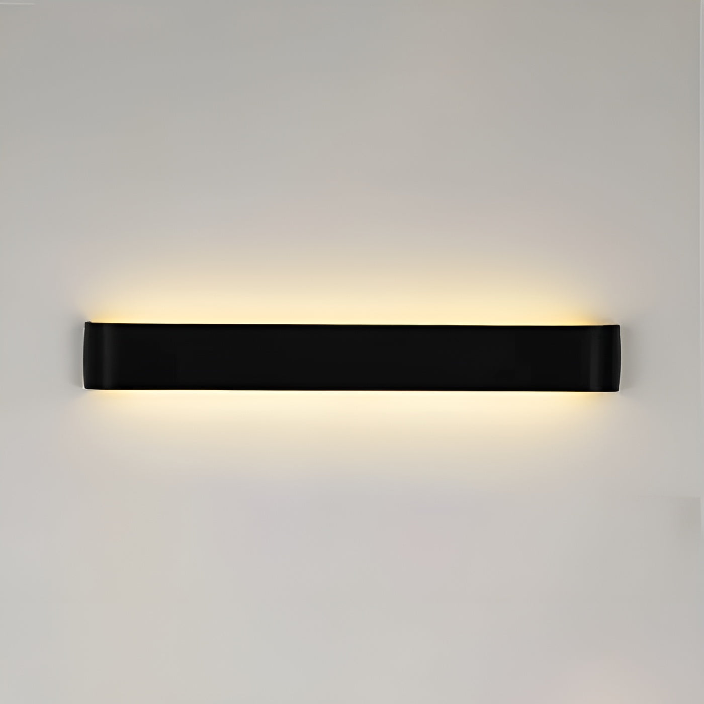 SleekShine Light - Modern LED Vägglampa av Metall