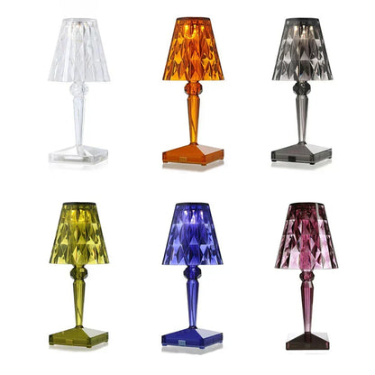CrystalGlow - Dimbar Akryl Bordslampa med Luksuriöst Ljusspel för Vardagsrum och Sovrum
