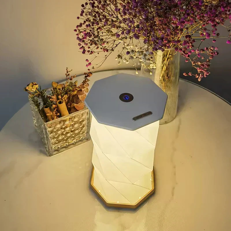 CrystalGlow - Uppladdningsbar Kristall Bordslampa, Trådlös LED Belysning med Dimfunktion