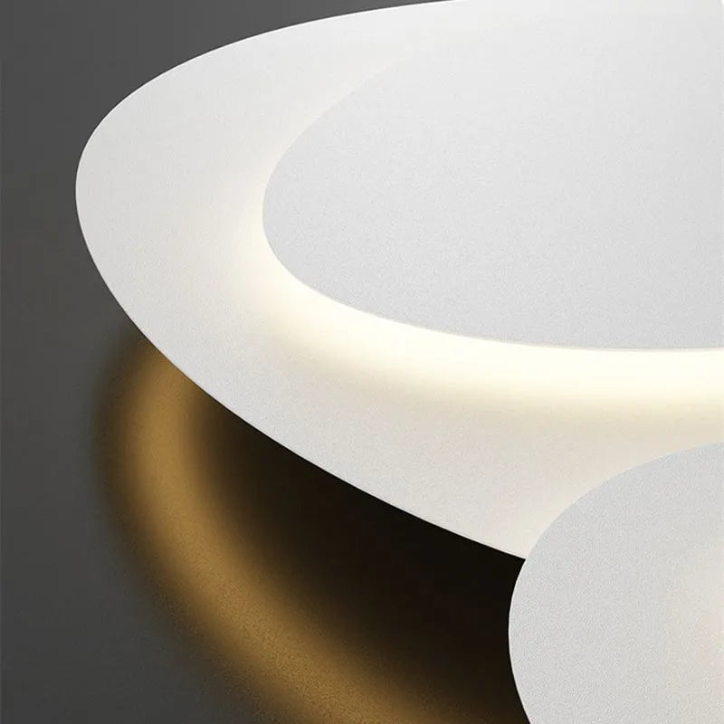 Taklampa Modern LED Metallarmatur