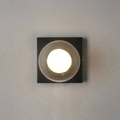 BrightSquare - LED Vägglampa med Glaskula – Fyrkantig Väggbelysning