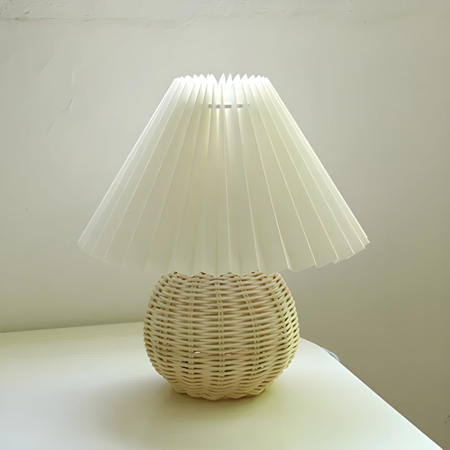LumiPleat Lampa – Vintage Fållbordslampa