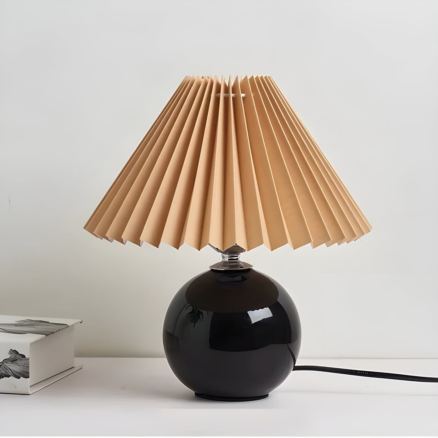 LumiPleat Lampa – Vintage Fållbordslampa