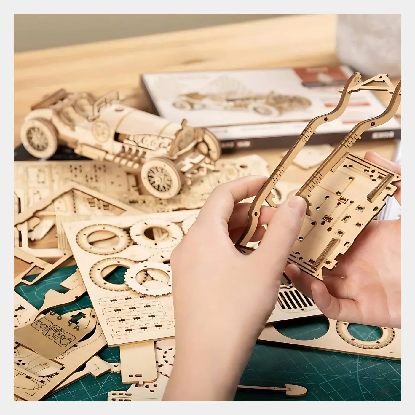 RetroRacer - Trä Grand Prix bilbyggset