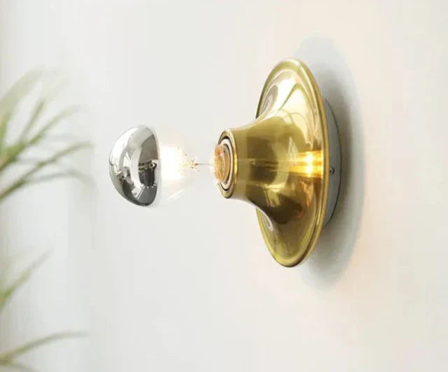 VintageGlow - Retro Vägglampa med LED Spot