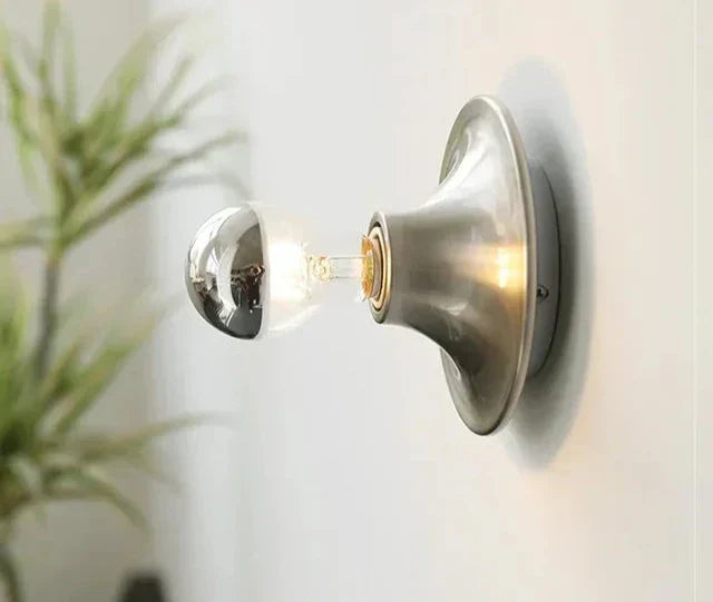 VintageGlow - Retro Vägglampa med LED Spot