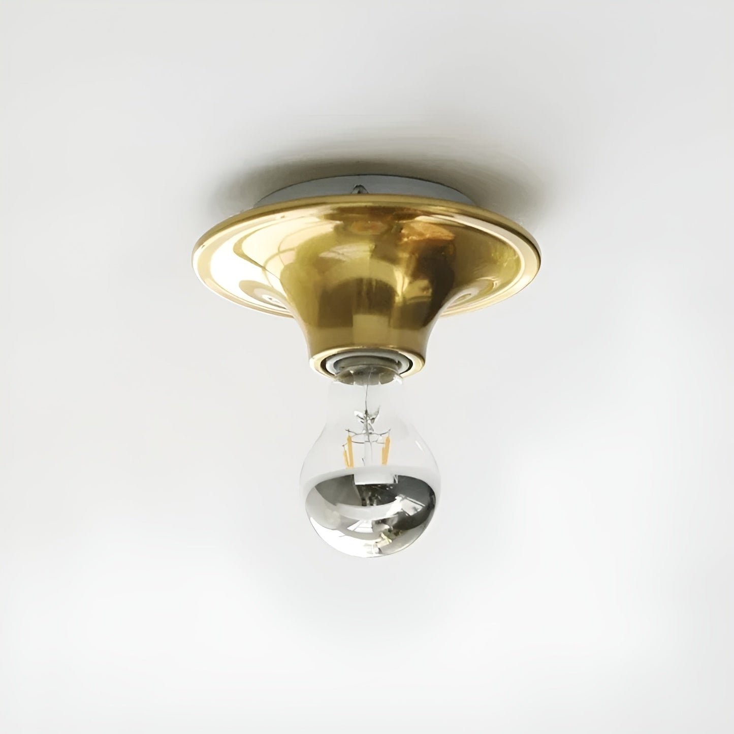 RetroGlow – Retro LED-vägglampa i vintage stil för en varm och mysig atmosfär