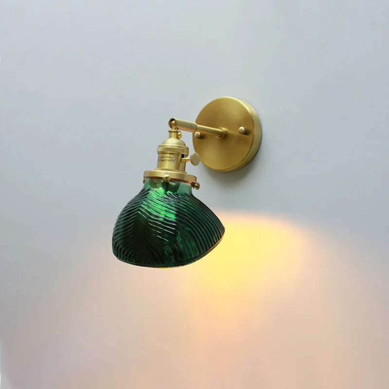 TimelessGlow – Vintage vägglampa för en klassisk känsla