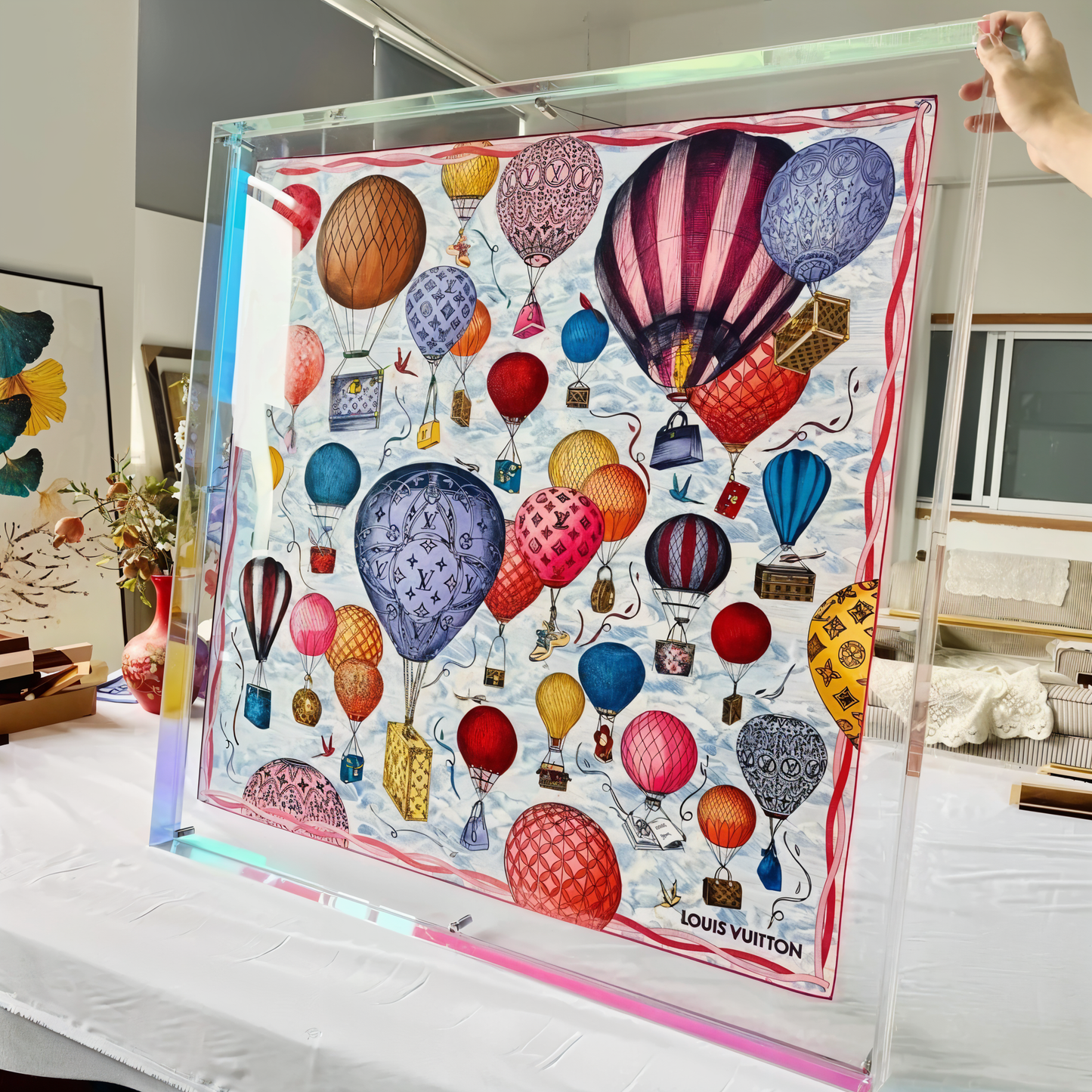 VividAcryl Neon-bilderamar - Luminösa akrylamarar i 80-talsstil för en livlig boendemiljö