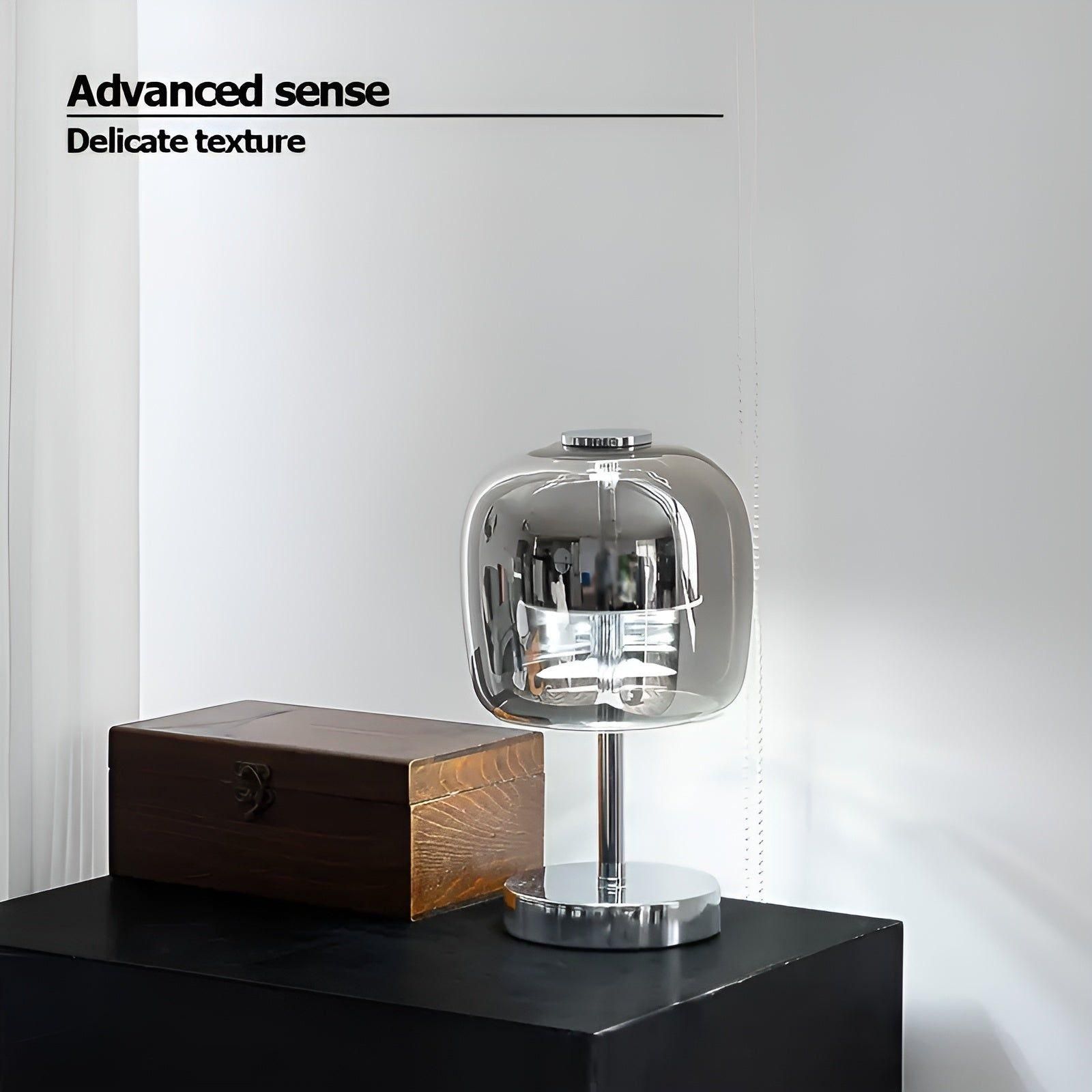 Lux Shine Lampa - Elegant elektropanerad glas-skrivbordslampa för ambientbelysning