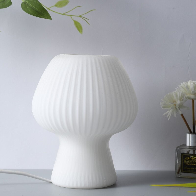 Lillie Retro Bordslampan
