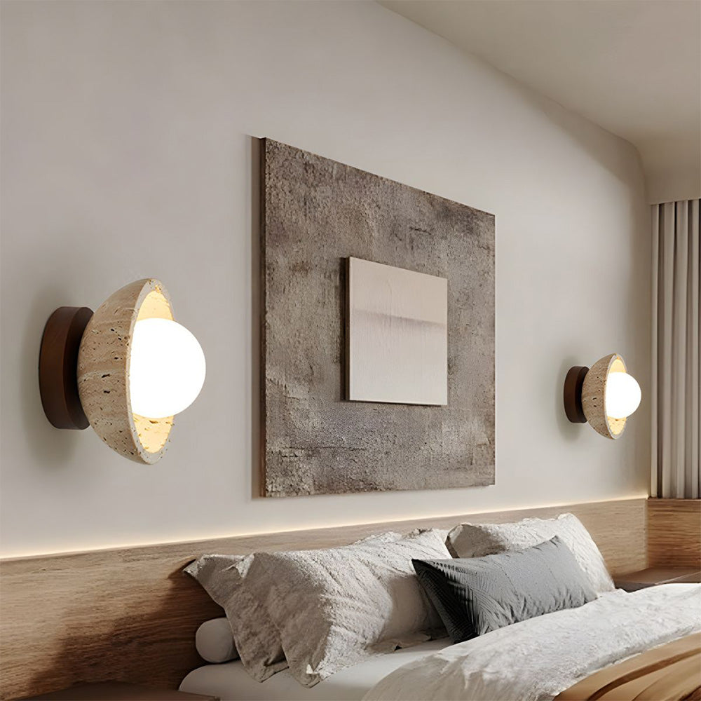 Industrinmodern beige stenvägglampa