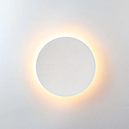 LunaGlow - Minimalistiska LED Vägglampor Svart Metall för Trädgård och Hall