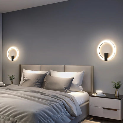 NordicGlow - Minimalistisk LED Vägglampa med Justerbar Arm