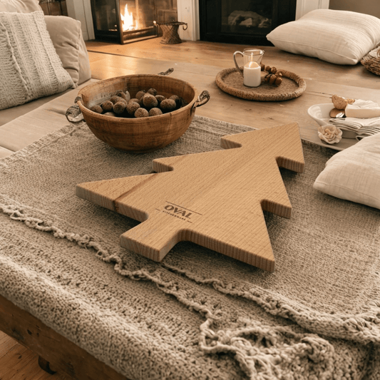 Julservingfat i bokträ 35cm – OVAL Kökstillbehör – Perfekt för festliga snittar