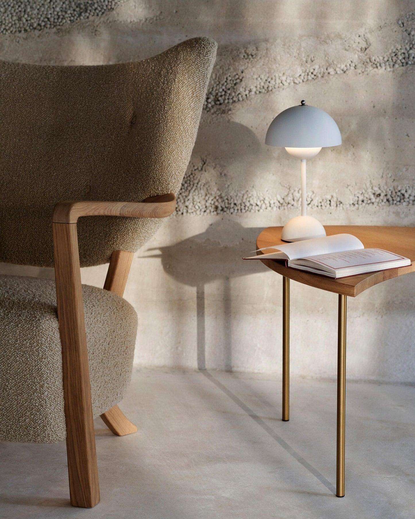 Carvallo – LED Bordslampa Skandinavisk Design, Dimbar och Hållbar i Metall