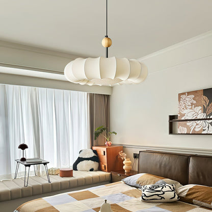 NimbusGlow – Takformad pendel med trädetaljer för lugna interiörer