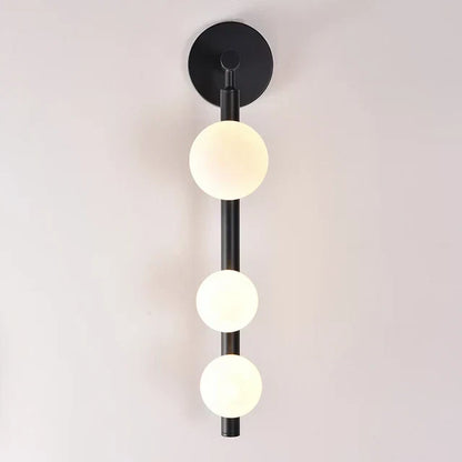 GoldenSphere - Modern Guldvägglampa med Glasbollar