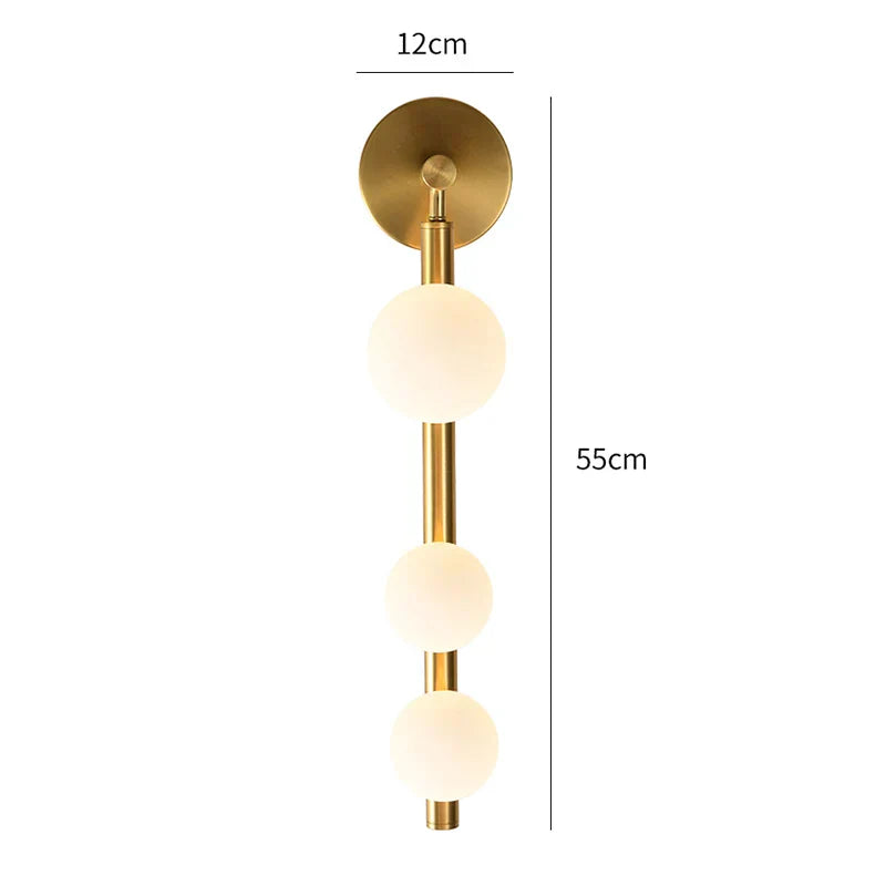 GoldenSphere - Modern Guldvägglampa med Glasbollar