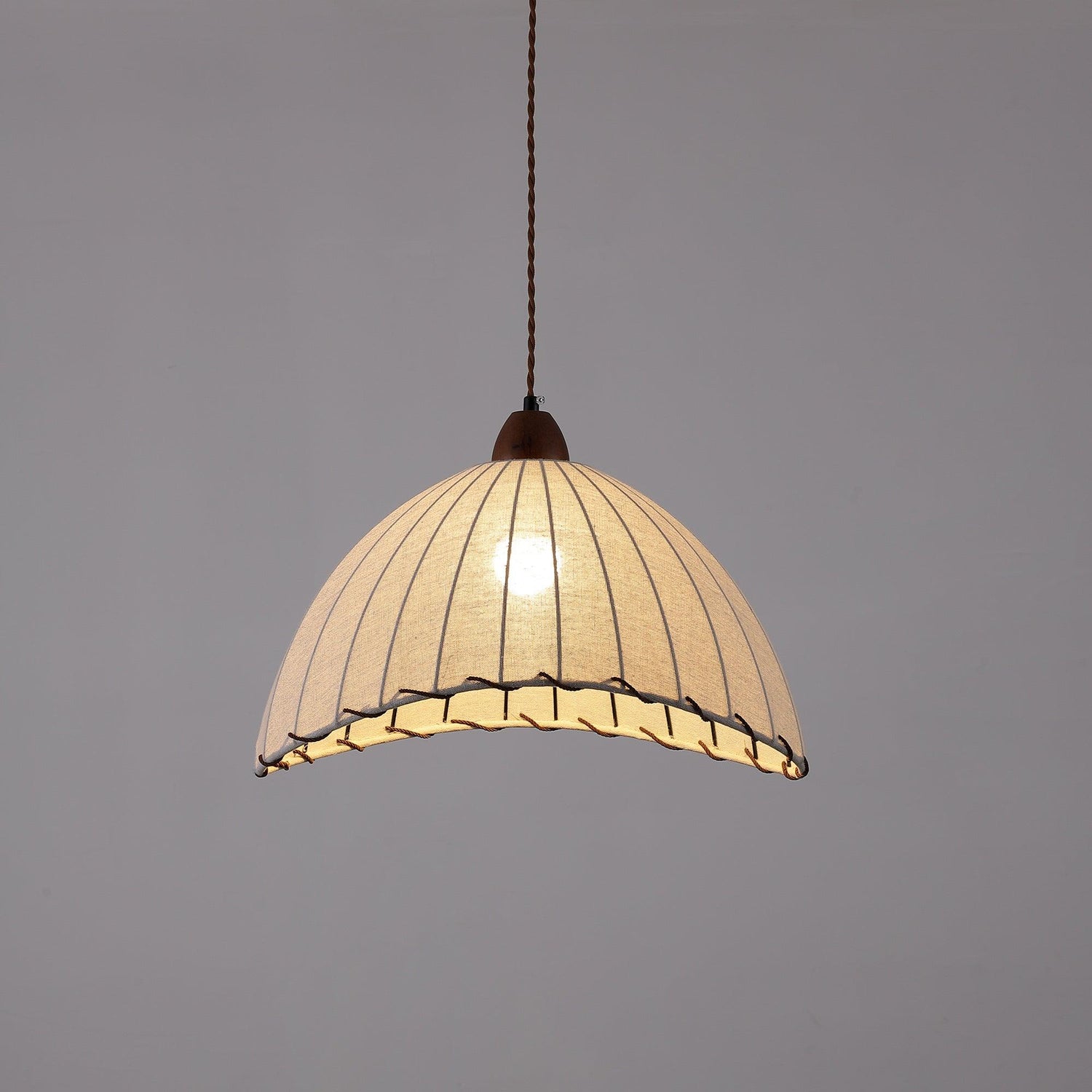 Ekluster – Elegant Trä Taklampa