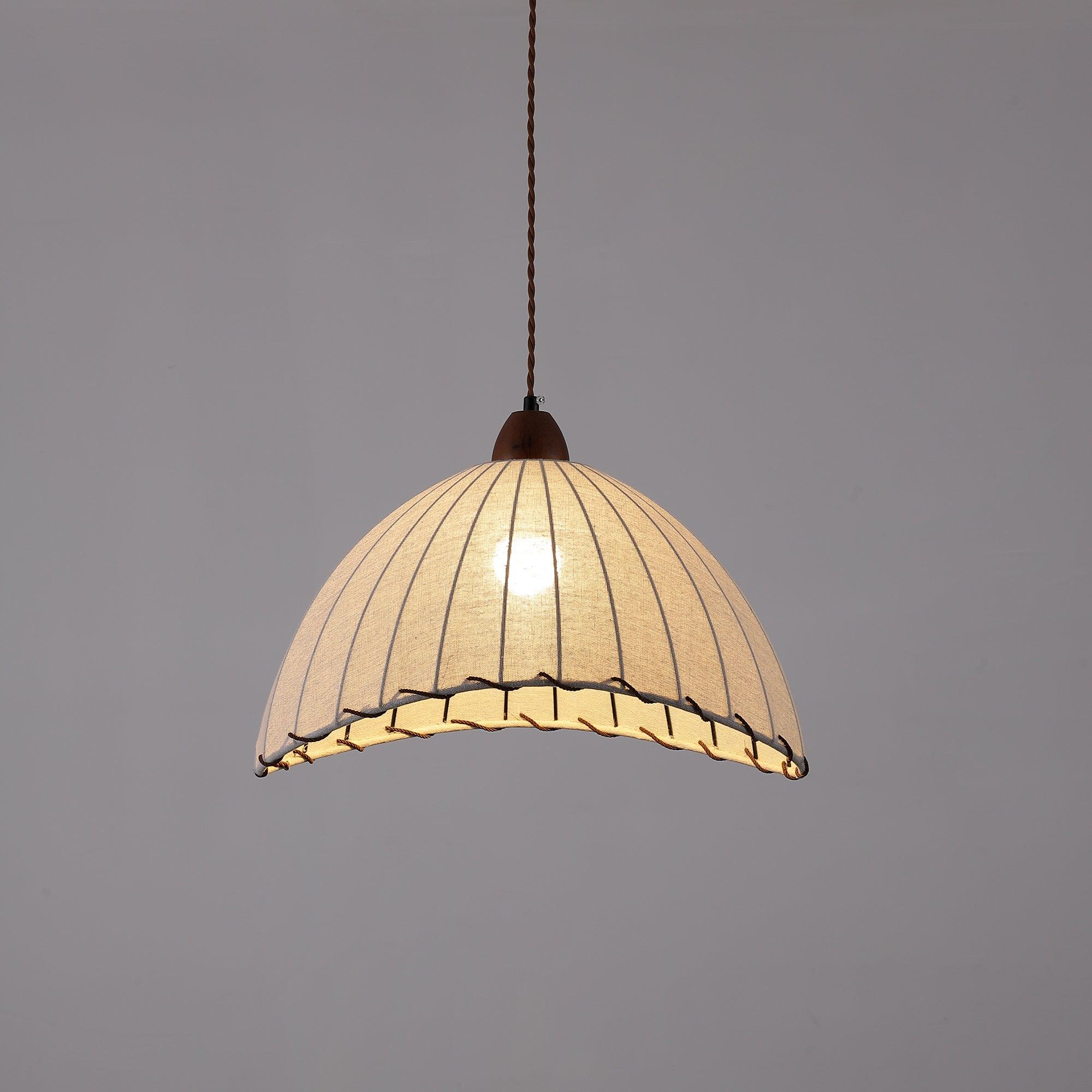 Ekluster – Elegant Trä Taklampa