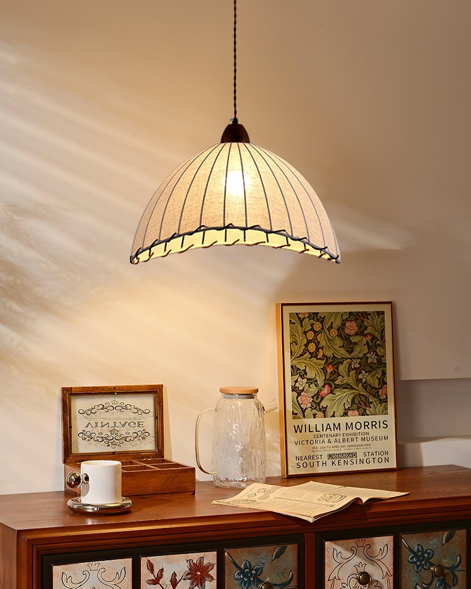 Ekluster – Elegant Trä Taklampa