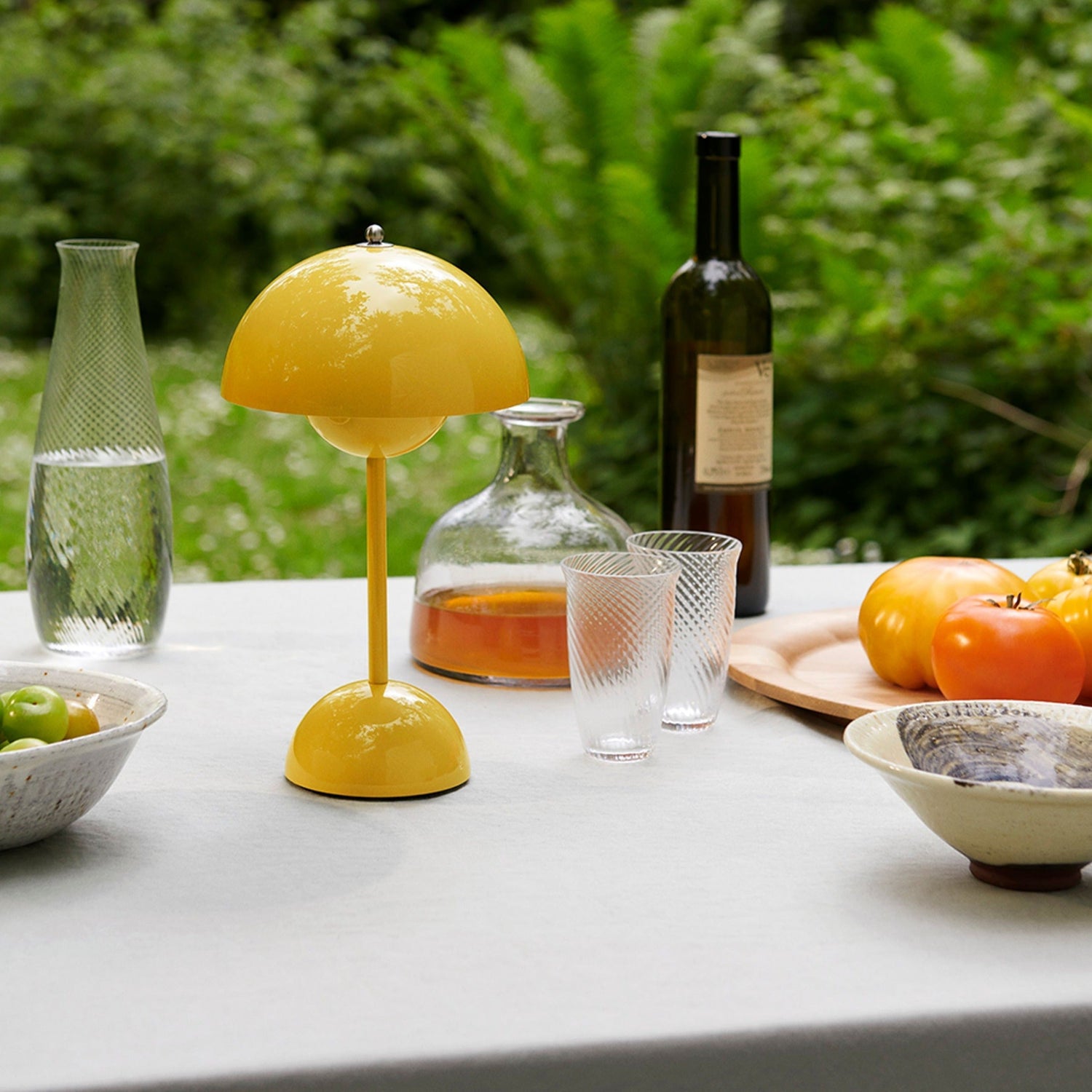 SolarFlare - LED-bordslampa för en stämningsfull inredning