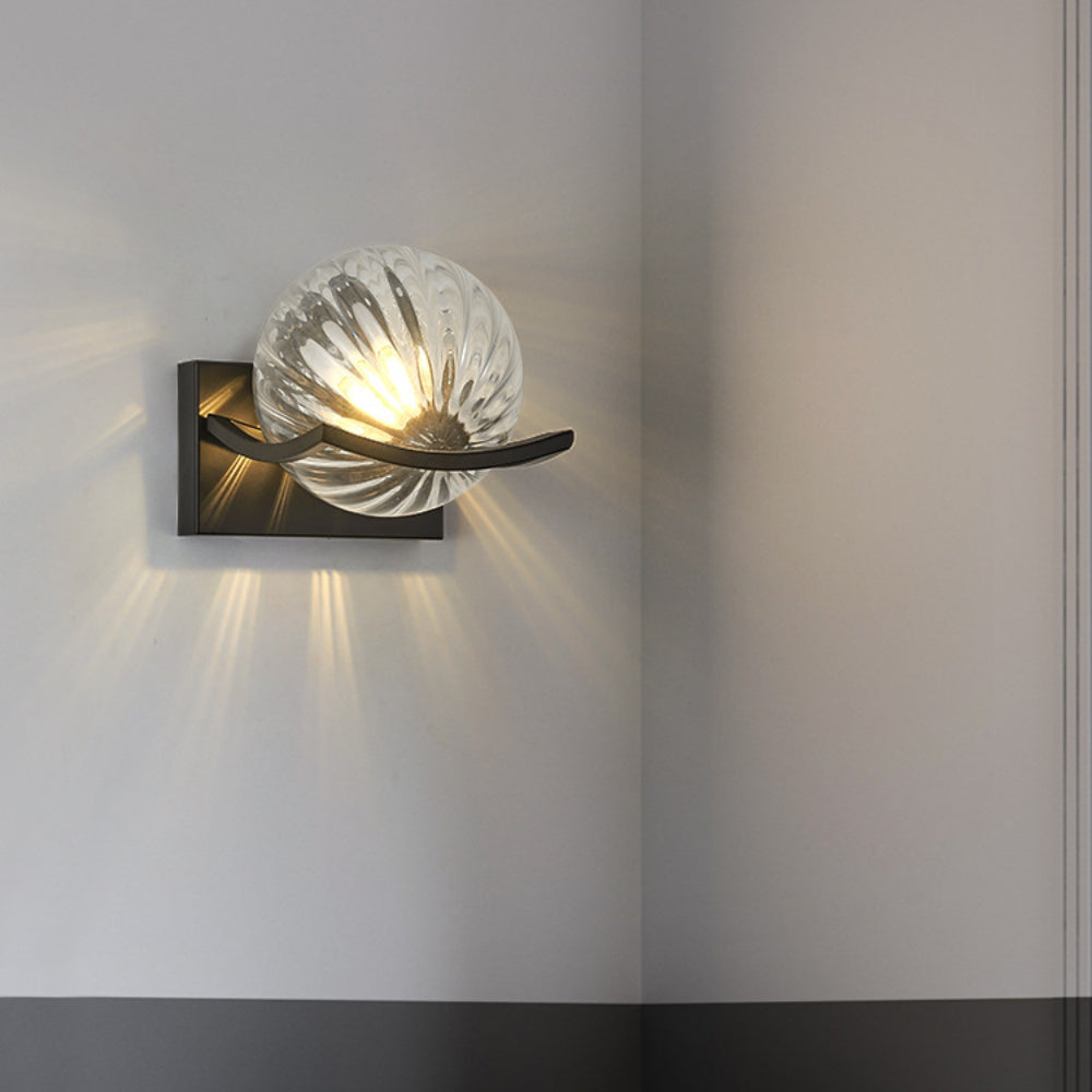 ModernGlow – Modern LED Vägglampa i Glas