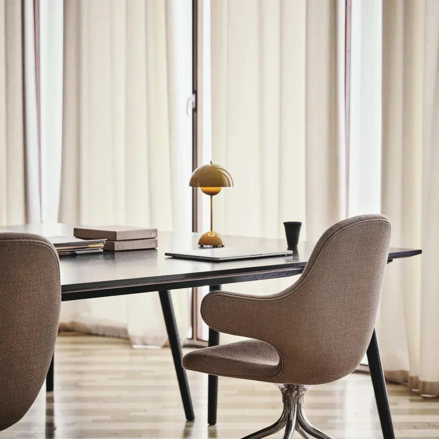 Carvallo - LED-lampa i form av svamp för varm stämning