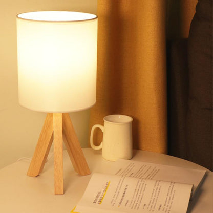 H Houten Driepoot Tafellampa med Linne Skärm LED