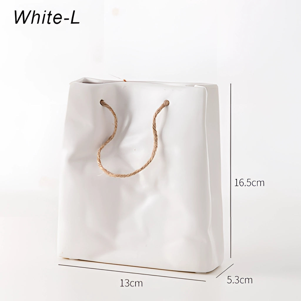 Tidlösa keramikvasdesign i stil med en shoppingkorg – Elegant vas för torkade blommor