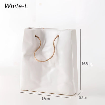 Tidlösa keramikvasdesign i stil med en shoppingkorg – Elegant vas för torkade blommor