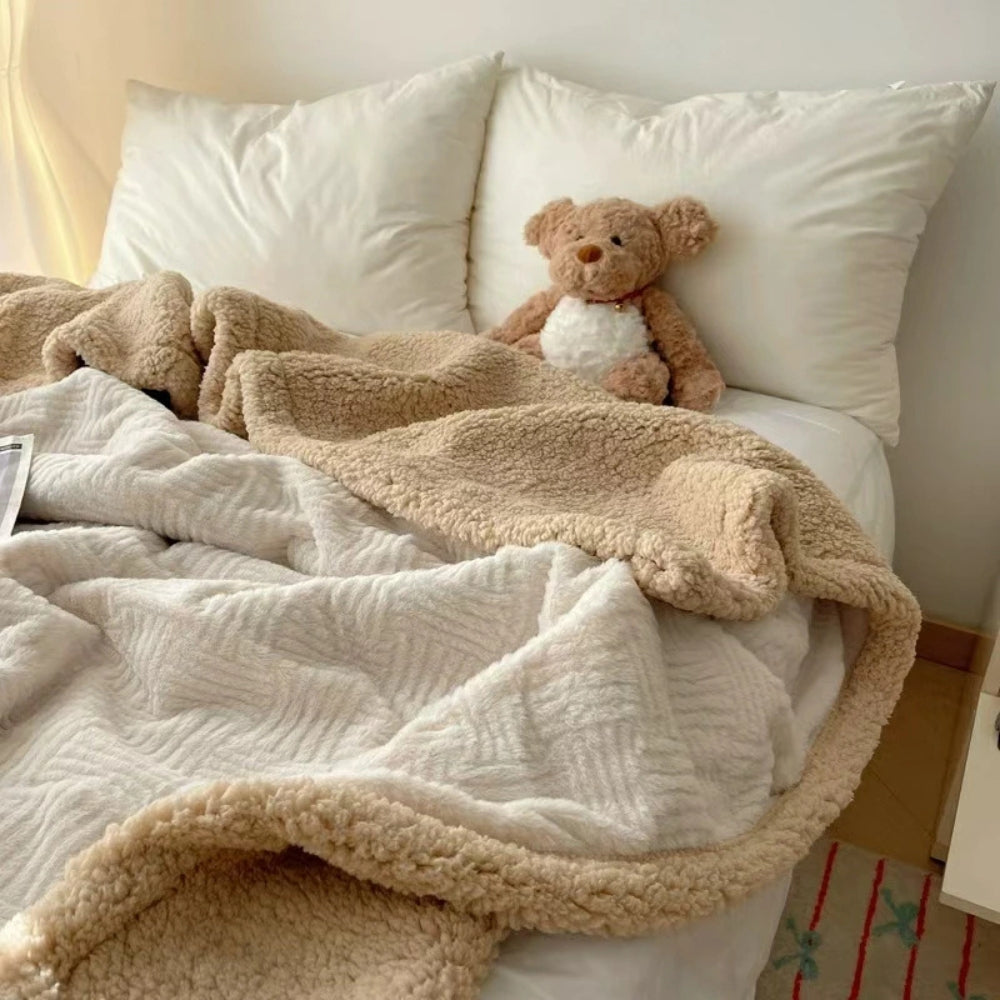 Seraphina Mjuk Jacquard Kanin Plysch Filt