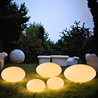 GardenGleam – Elegant gatstensinspirerad trädgårdslampa