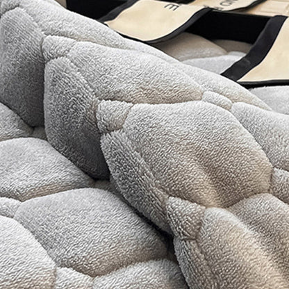 Carvallo - Mjuk dagsöverkast i modern stil med kvadratisk textur