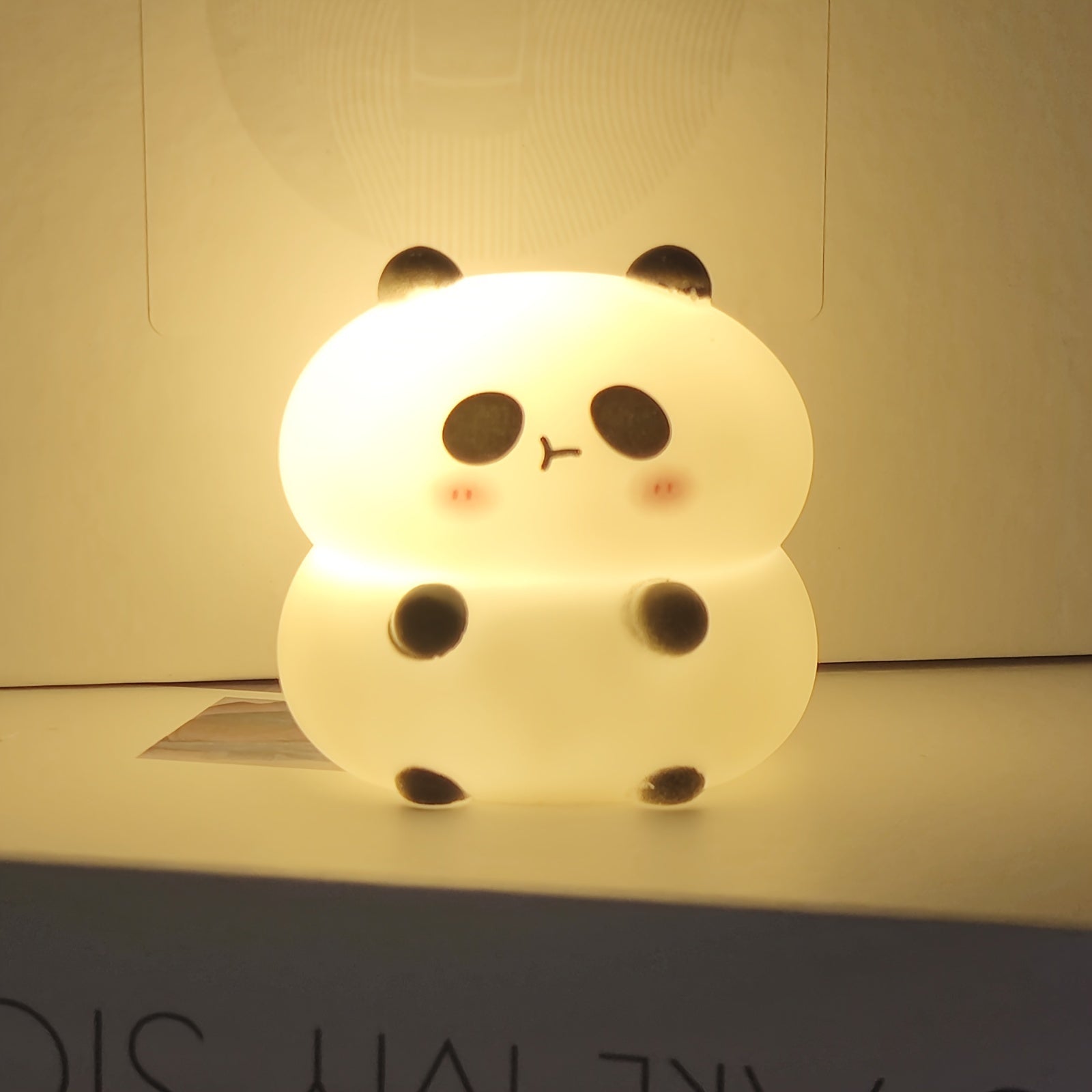 PandaGlow - Asien-inspirerat panda nattlampa med LED-belysning