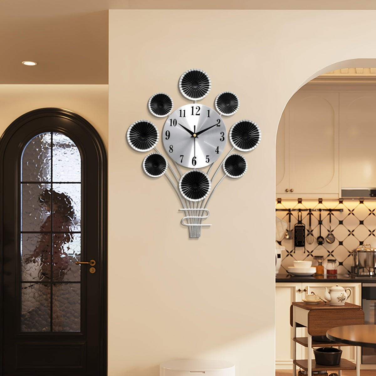 Modern Metallisk Tyst Väggklocka - Ballongformad, Dekorativ för Vardagsrum och Sovrum