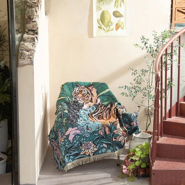 Färgglad abstrakt vävd gobelängpläd 160x130cm