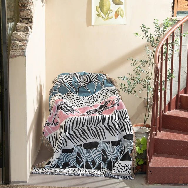 Färgglad abstrakt vävd gobelängpläd 160x130cm