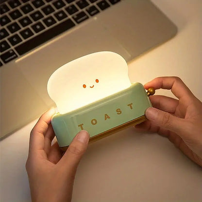 Söt sänglampa – Kawaii Toast LED-lampa för mysig belysning